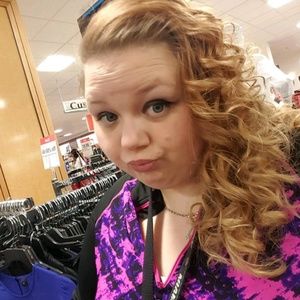 Meet your Posher, Brittney